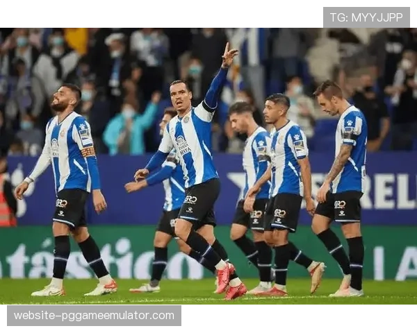 深度报道:西甲中游球队普遍转向五后卫体系,对抗强弱分明格局 深度报道:西甲中游球队普遍转向五后卫体系,对抗强弱分明格局